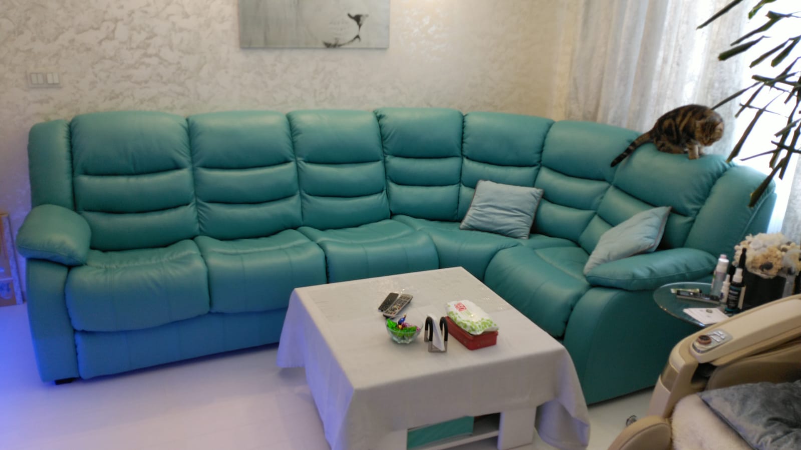 Перетяжка дивана на дому. Достоевская